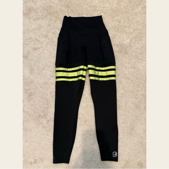 Bombshell Leggings!  Cross listed on Mercari and Curtsy! - Picture 1 of 4